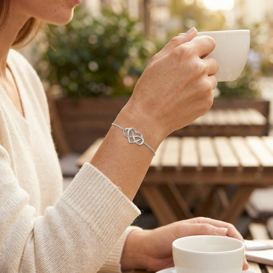 Bracciale Infinito Donna in Argento 925 con Cuori